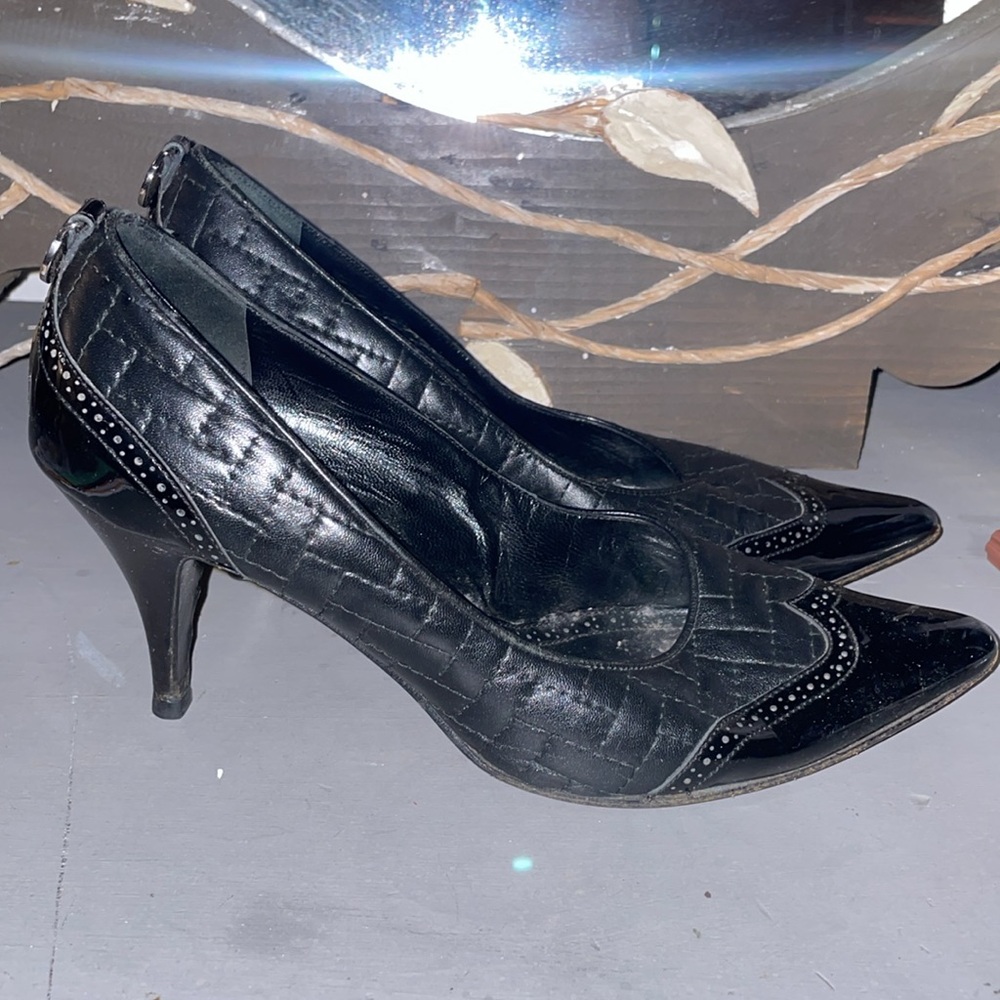 Ballys quilted leather silver coin back logo heels tooled saddle style 7.5Us gor